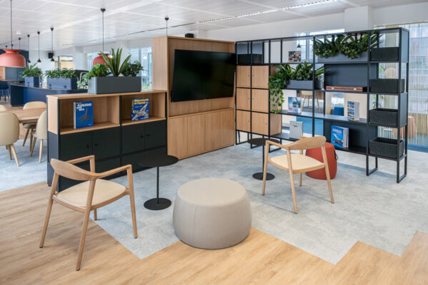 Lufthansa FOC Lufthansa FOC TV Wand